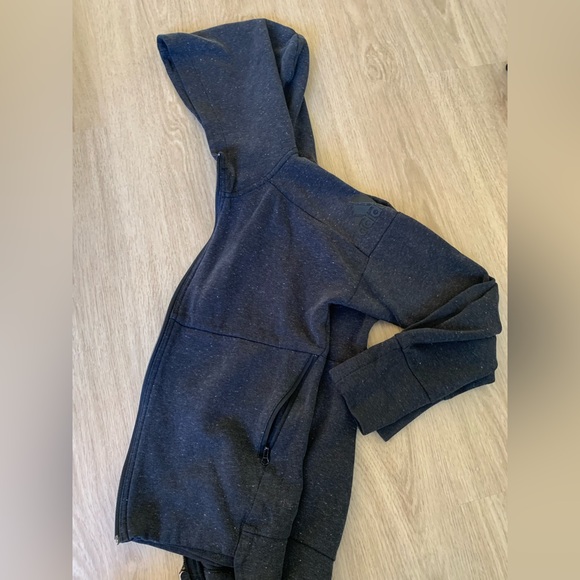 Adidas activewear sweatshirt. XS - Picture 2 of 4